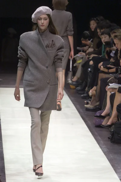 Look 25